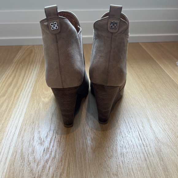 Coach suede boots - Picture 4 of 6